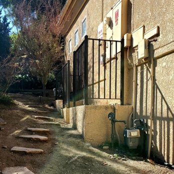 King Custom Gates - They also replaced the corner rail and matched it to the existing railing. - Fences & Gates Near Me - Santa Fe Springs, California King Custom Gates - They also replaced the corner rail and matched it to the existing railing. - Fences & Gates Near Me - Santa Fe Springs, California