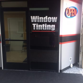 Tint City - Waiting area where you can sit and watch tv while waiting for your car. - Home Window Tinting Near Me - Corona, California
