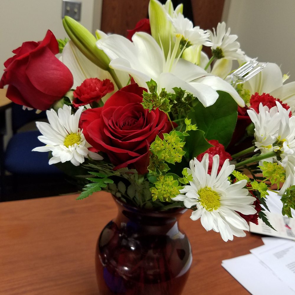Flowers By Jan - Lasted two weeks! - Florists Near Me - Milwaukee, Wisconsin