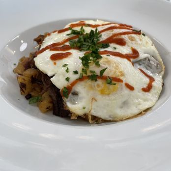 Olive & Thyme - Short rib hash - Sandwiches Near Me - Toluca Lake, California Olive & Thyme - Short rib hash - Sandwiches Near Me - Toluca Lake, California