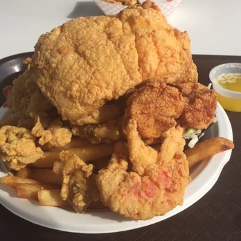Markey's Lobster Pool - Seafood Near Me - Seabrook, New Hampshire Markey's Lobster Pool - Seafood Near Me - Seabrook, New Hampshire