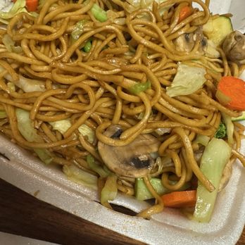 Prime Wok Express - Vegetable  Chow Mein (Noodle) - Chinese Near Me - Rocklin, California