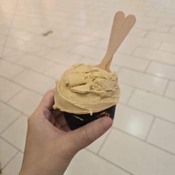 Bella Gelateria - Ice Cream & Frozen Yogurt Near Me - Burnaby, British Columbia Bella Gelateria - Ice Cream & Frozen Yogurt Near Me - Burnaby, British Columbia