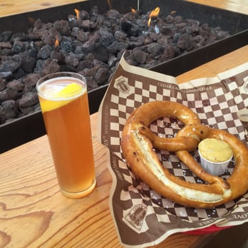 Icicle Brewing - Bavarian pretzel and raspberry wheat - Brewpubs Near Me - Leavenworth, Washington Icicle Brewing - Bavarian pretzel and raspberry wheat - Brewpubs Near Me - Leavenworth, Washington