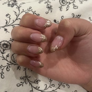 Reverie Nails and Spa - Nail Salons Near Me - Long Beach, California