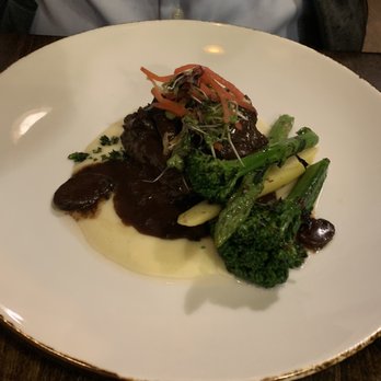 The Conche - Braised short rib - Cocktail Bars Near Me - Leesburg, Virginia
