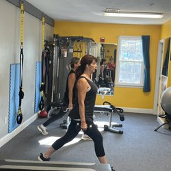 Dynamic Training - Friends working out together!