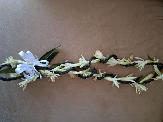 Aloha Island Lei and Floral by null