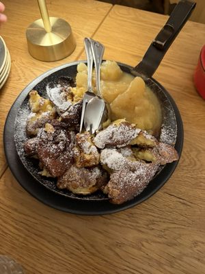 Weinhaus Neuner by null