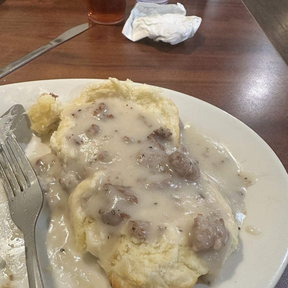 Julwin's Restaurant - Biscuits and Gravy - Breakfast & Brunch Near Me - Fairhope, Alabama Julwin's Restaurant - Biscuits and Gravy - Breakfast & Brunch Near Me - Fairhope, Alabama