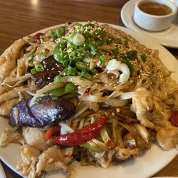 Skyway Family Restaurant - Thai Basil Spicy Noodles