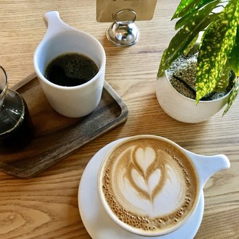KIT Coffee - Vanilla Latte & Pour Over - Coffee & Tea Near Me - Newport Beach, California