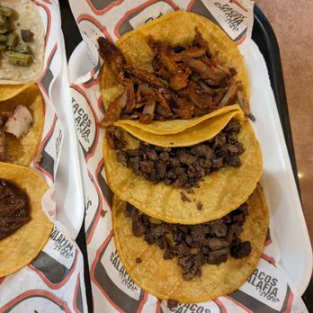 Tacos Calafia - Al pastor and 2 carne asada on corn tortillas - Tacos Near Me - Gilbert, Arizona
