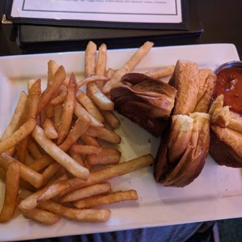 Morrison - Kids Grilled Cheese - Gastropubs Near Me - Los Angeles, California