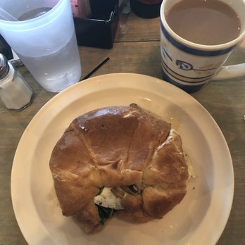 Two Chicks Cafe - Breakfast & Brunch Near Me - New Orleans, Louisiana