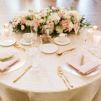The Flower House - Head table centerpiece - Florists Near Me - Livermore, California The Flower House - Head table centerpiece - Florists Near Me - Livermore, California