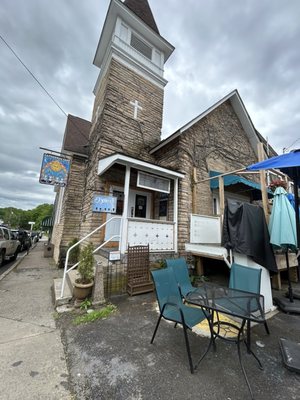 Cathedral Cafe by null