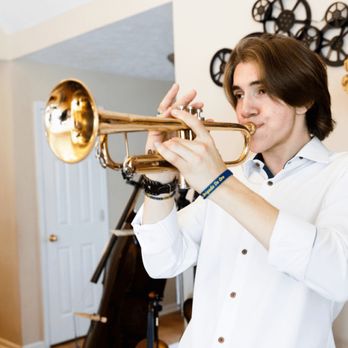 Isaias Vargas - He loves to play with different instruments - Musicians Near Me Isaias Vargas - He loves to play with different instruments - Musicians Near Me