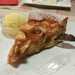 All American Diner - Classica, e buona apple pie con il gelato alla vaniglia :P :P