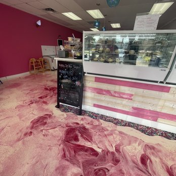 Naples Ice Cream Shoppe - Ambiance - Ice Cream & Frozen Yogurt Near Me - Naples, Florida Naples Ice Cream Shoppe - Ambiance - Ice Cream & Frozen Yogurt Near Me - Naples, Florida