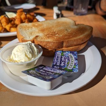 Eggs 'n Things Ko Olina - Side toast - American Near Me - Kapolei, Hawaii Eggs 'n Things Ko Olina - Side toast - American Near Me - Kapolei, Hawaii