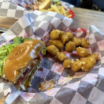 Jack's Place - Bars Near Me - Des Moines, Iowa