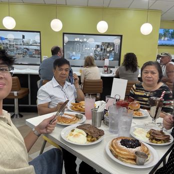 The Daily Diner - Diners Near Me - Syracuse, New York The Daily Diner - Diners Near Me - Syracuse, New York