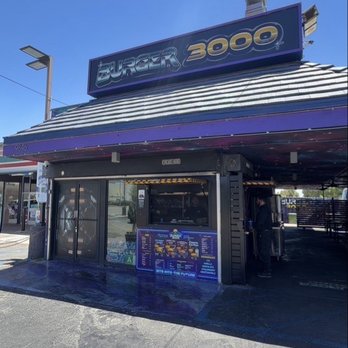 Burger 3000 - Ordering counter & view from Mason - Burgers Near Me - Chatsworth, California Burger 3000 - Ordering counter & view from Mason - Burgers Near Me - Chatsworth, California