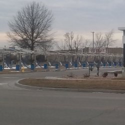 Big Splash Car Wash - Free vacuum station after the Carwash. Soft clothes also available for final touches and drying.