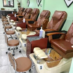 T Nail Spa