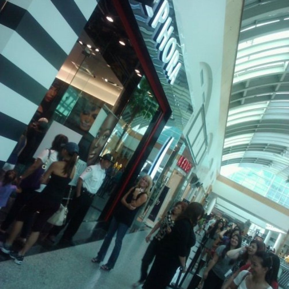 SEPHORA - Full size Sephora inside the Northridge Fashion Center mall! Grand Opening 9/9/2011, the line went on and on! - Cosmetics & Beauty Supply Near Me - Northridge, California SEPHORA - Full size Sephora inside the Northridge Fashion Center mall! Grand Opening 9/9/2011, the line went on and on! - Cosmetics & Beauty Supply Near Me - Northridge, California