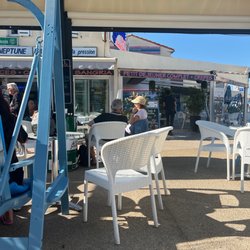 Le Neptune Bar PMU