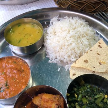 Yak & Yeti Lisbon - Indian Near Me - Lisbon, 11