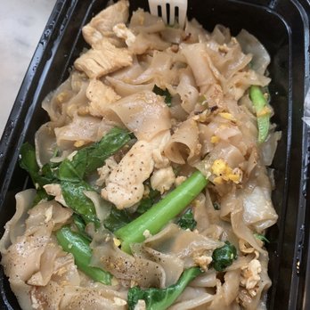 White Elephant - Pad See Ew - Thai Near Me - Anaheim, California White Elephant - Pad See Ew - Thai Near Me - Anaheim, California