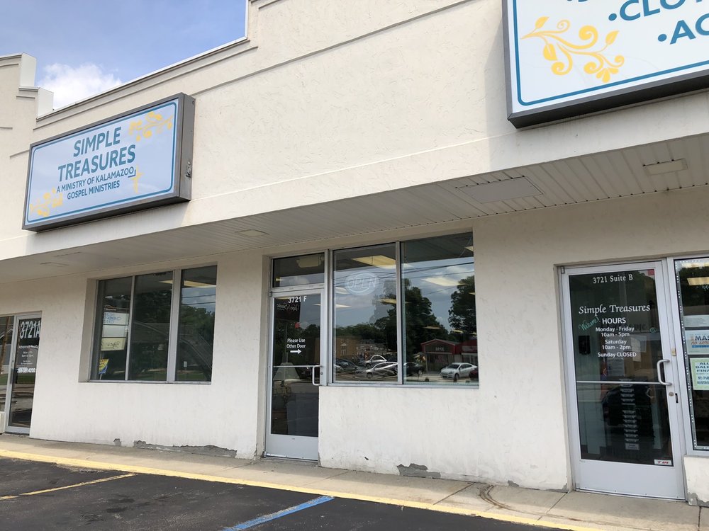SIMPLE TREASURES Updated July 2024 3721 S Westnedge Ave, Kalamazoo, Michigan Thrift Stores