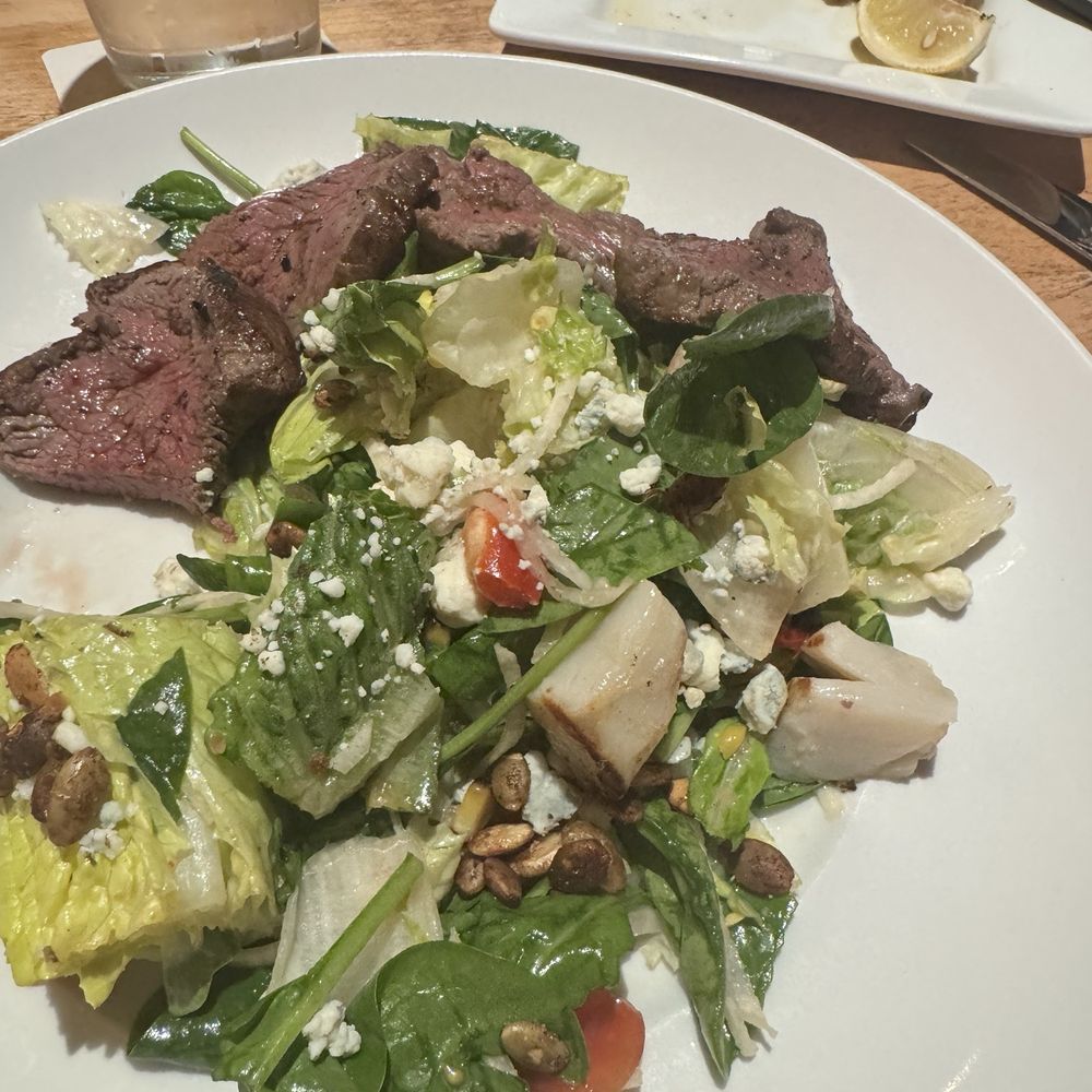 Seasons 52 - Wood-Grilled Tenderloin Salad - New American Near Me - North Bethesda, Maryland