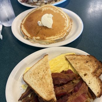 Carver's - Diners Near Me - Denville, New Jersey Carver's - Diners Near Me - Denville, New Jersey