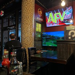 The Mucky Duck Bar - A lot of tvs