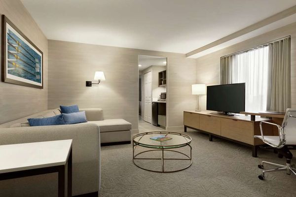 DoubleTree Suites by Hilton Hotel Boston - Cambridge by null