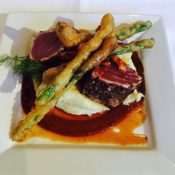 Global Grill - Peppercorn crushed tuna steak.  Delicious! - New American Near Me - Pensacola, Florida