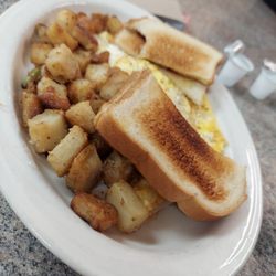 Gilly's Restaurant - Western Omelet