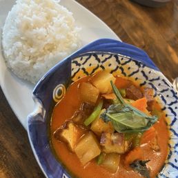 Pineapple curry with tofu Pineapple curry with tofu