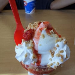 Dairy Queen - Small sundae