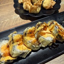 Crispy Salmon Roll