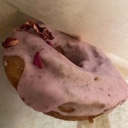 Hole in Wall by The Anchor - Blueberry earl grey donut