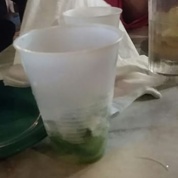 Caroline's - Crummy drinks in plastic cups - American Near Me - Key West, Florida