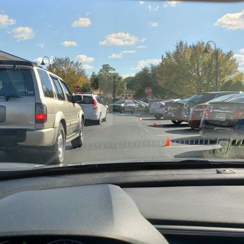 Chick-fil-A - Terrible parking lot design - Fast Food Near Me - West Columbia, South Carolina Chick-fil-A - Terrible parking lot design - Fast Food Near Me - West Columbia, South Carolina