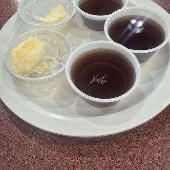 Elicious - Syrup and butter delivered right before food arrived - Southern Near Me - Ferguson, Missouri Elicious - Syrup and butter delivered right before food arrived - Southern Near Me - Ferguson, Missouri