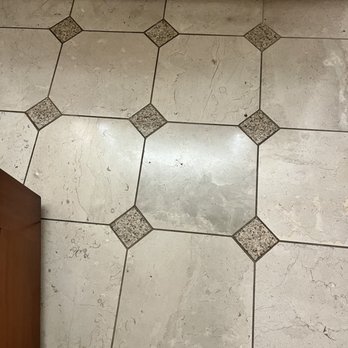 Humphreys Half Moon Inn - Dirty bathroom floors - San Diego, CA