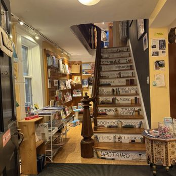 Edgartown Books - Bookstores Near Me - Edgartown, Massachusetts